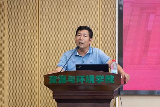 黄依群2 徐英珂摄